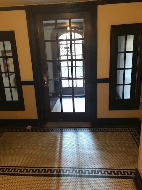 Foto del edificio - 534 Hinman Ave