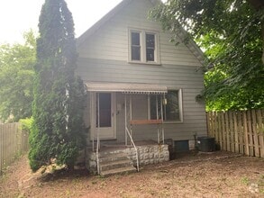 Building Photo - 552A E Linus St