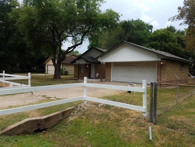 Building Photo - 10619 Hemwick Dr