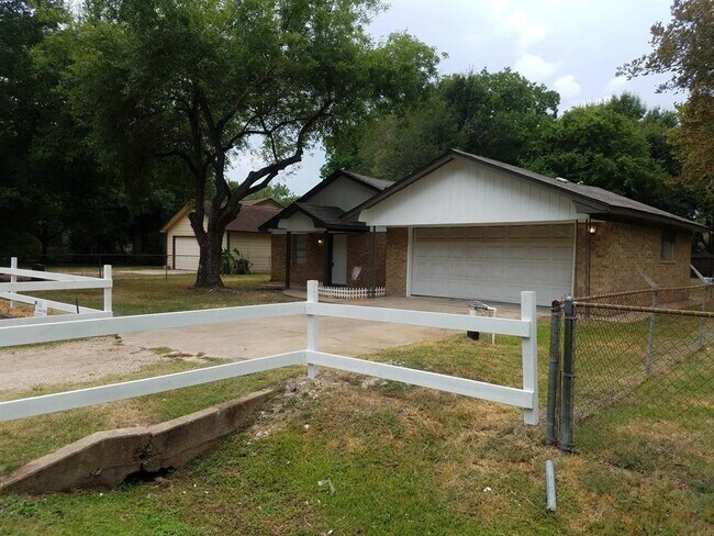 Foto del edificio - 10619 Hemwick Dr