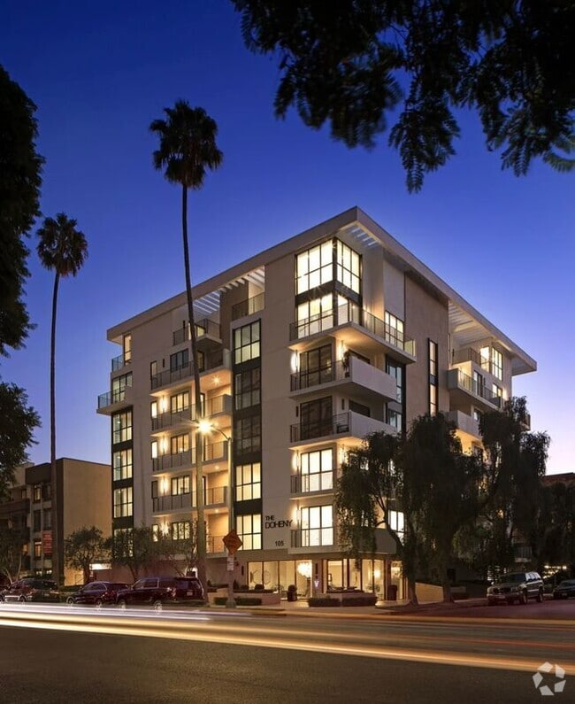 Building Photo - 105 S Doheny Dr
