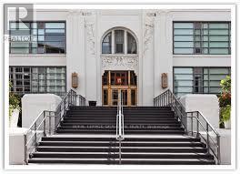 Building Photo - 637 Lake Shore Blvd W