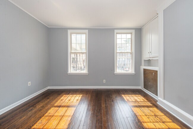 Building Photo - 158 North St