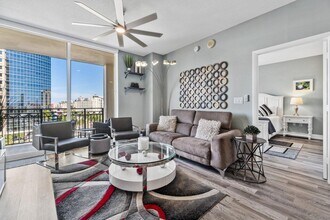 Building Photo - 550 Okeechobee Blvd