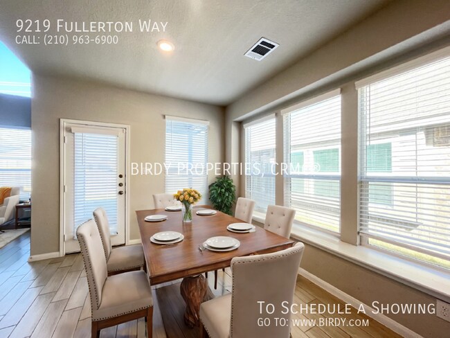 Foto del edificio - 9219 Fullerton Way