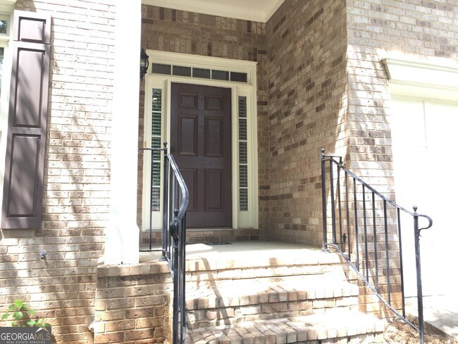 Foto del edificio - 1858 Fox Chapel Dr SE