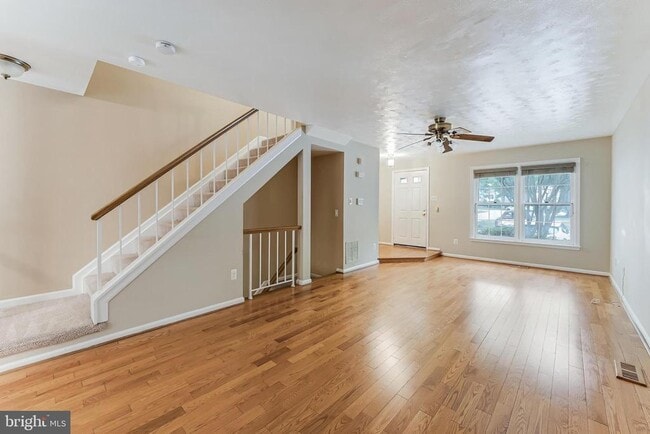 Building Photo - 8475 Canyon Oak Dr