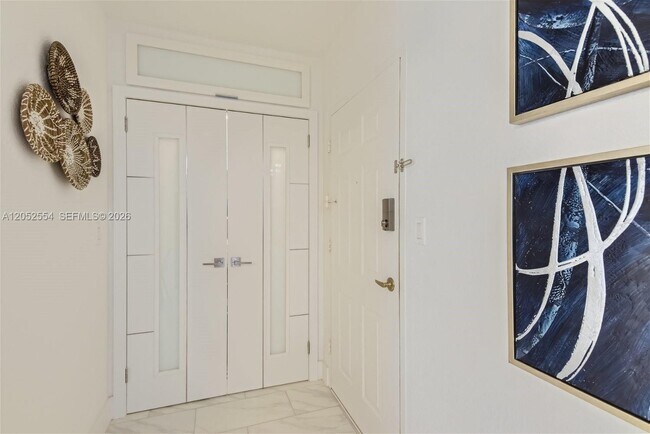 Building Photo - 2501 S Ocean Dr