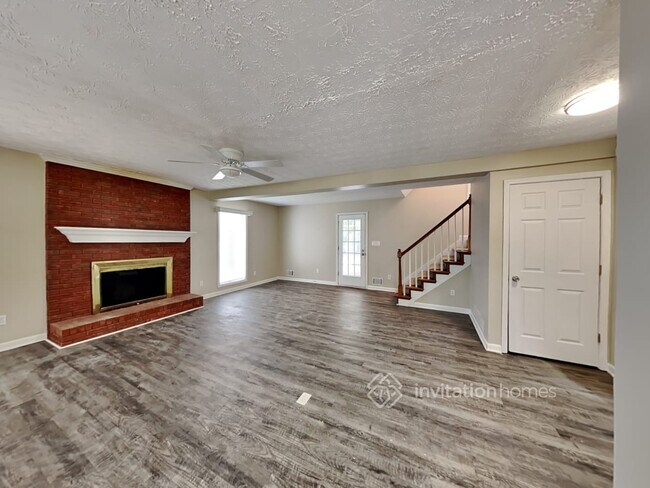 Building Photo - 635 Hardwood Ln
