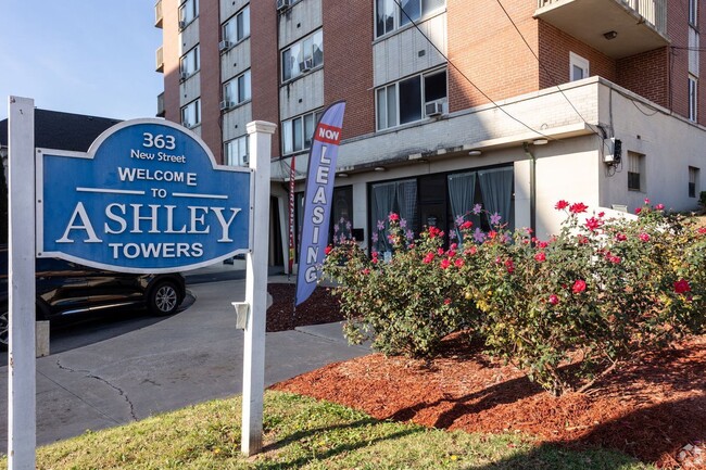 Interior Photo - Ashley Towers