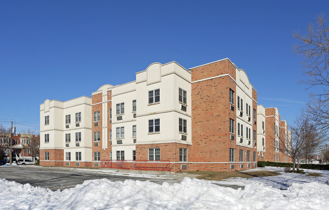 Building Photo - The Fountains Apartments