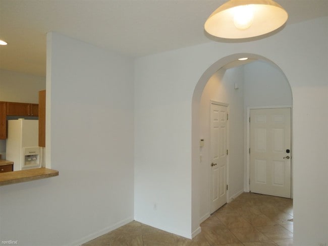 Building Photo - 2 br, 2.5 bath Townhome - Barclay Reserve