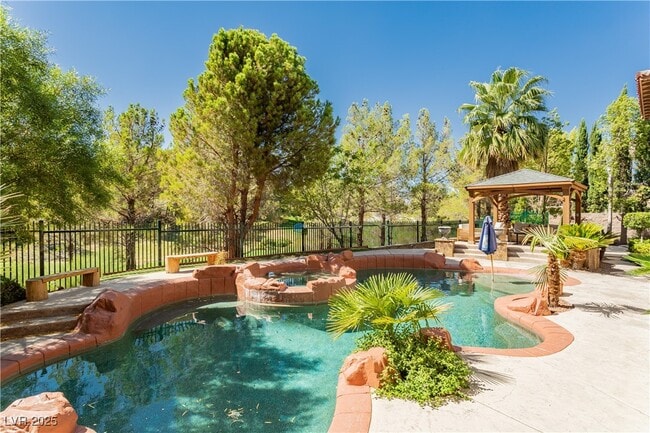Building Photo - 12097 Oakland Hills Dr