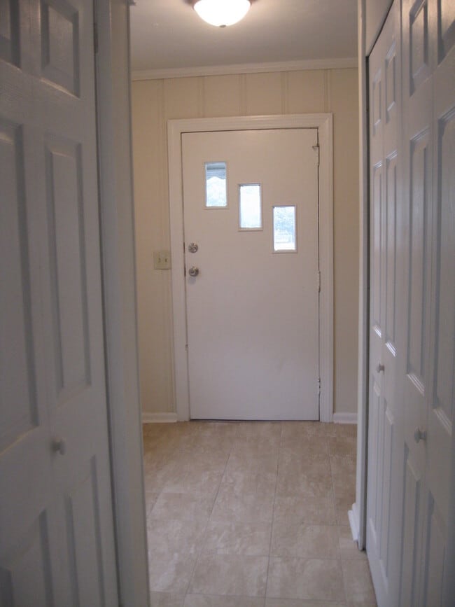 Foto del edificio - Beautiful single-family 3 bedroom home