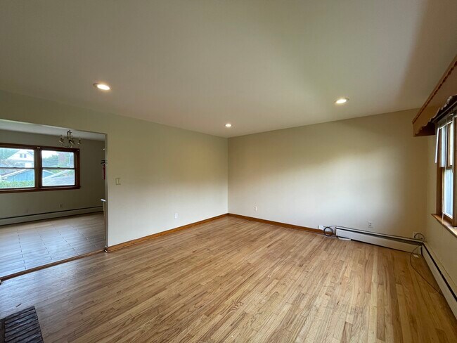 Foto del edificio - 108 Huntington St