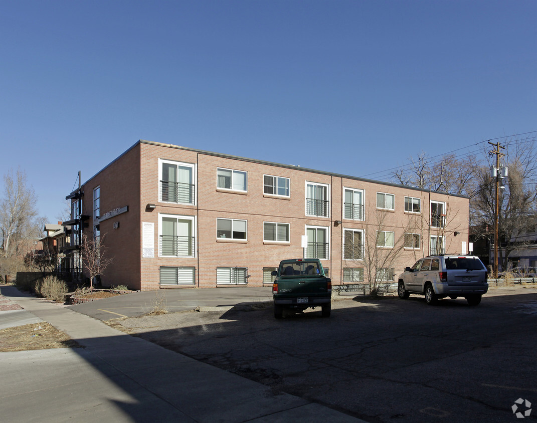 Building Photo - Clarkson Flats