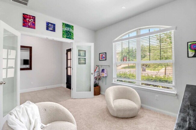 Foto del edificio - "Charming 3-Bedroom San Antonio Home with Granite Elegance - 1854 Sq Ft of Comfort!"