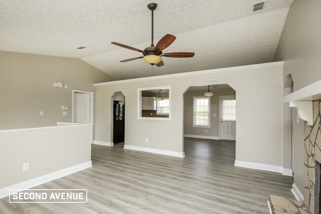 Building Photo - 1010 Brynn Dr