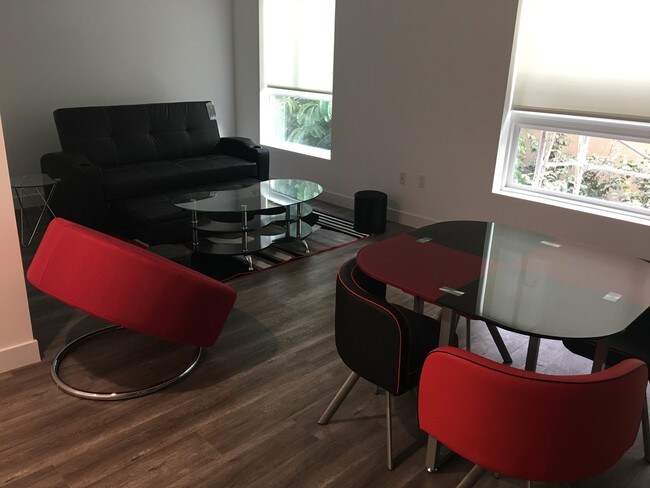 Foto del edificio - Fair Court Apartments