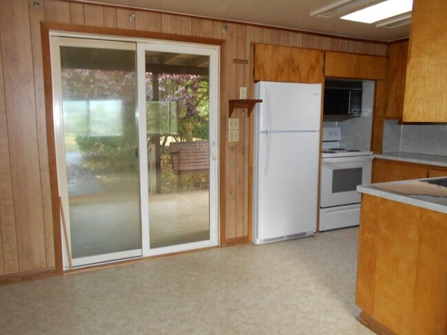 Foto del edificio - Spacious 2 Bed 1 Bath Bothell Home $2500/mo.
