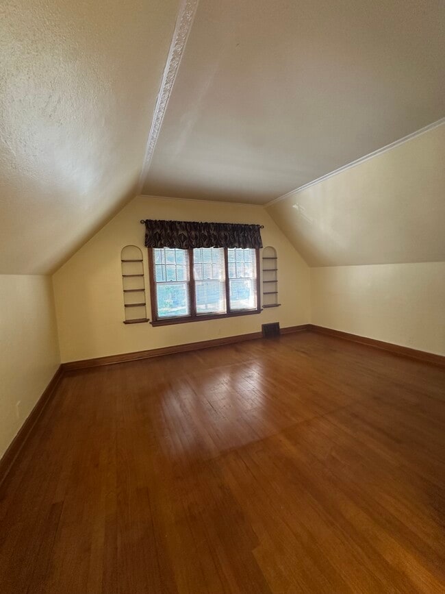 Building Photo - 3208 N 48th St