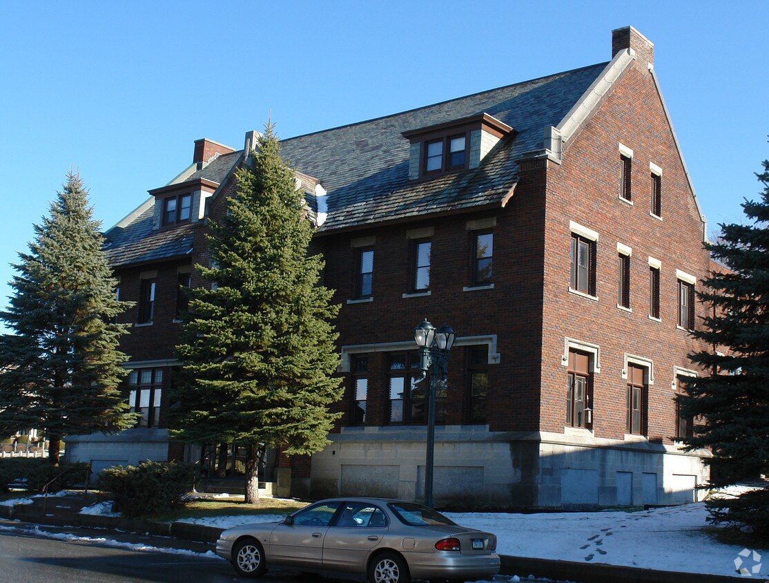 Foto principal - 118 N Main St