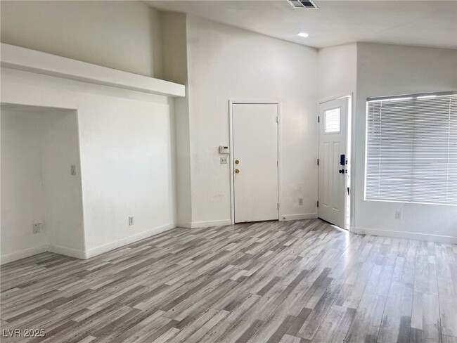 Building Photo - 3464 N Trilogy Dr