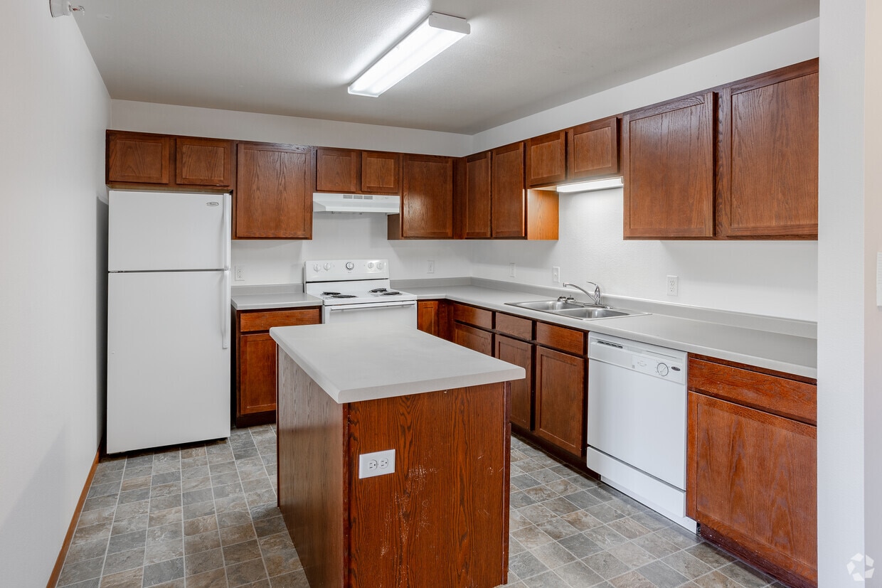 Primary Photo - Keeneland Village Apartments