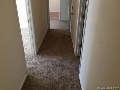 Foto del edificio - 8212 Pine Oak Rd