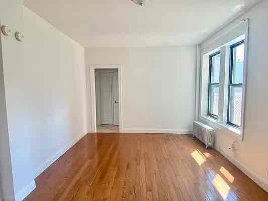 Building Photo - 780 E 2nd St