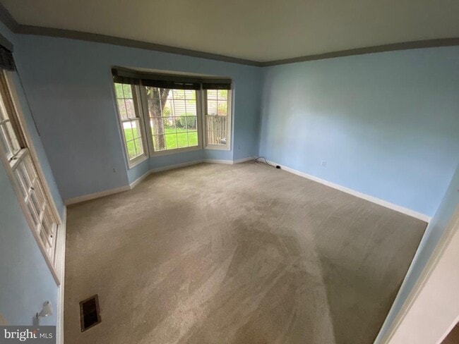 Building Photo - 9621 Bainbridge Ct
