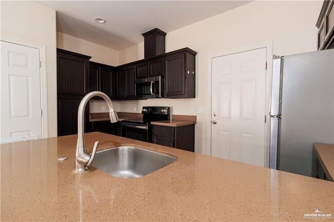 Foto del edificio - 7 E Garfield Ave