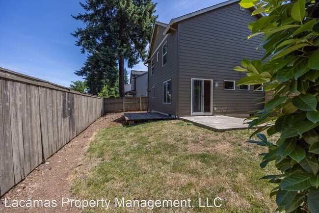 Building Photo - 3 br, 2.5 bath House - 13310 NE 51st St.