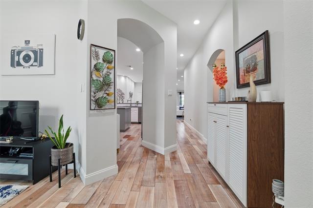 Building Photo - 5904 Saddle Clb Trl
