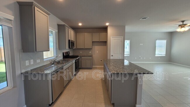 Building Photo - 200 Doc Johns Dr