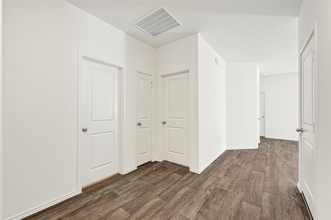 Building Photo - 3715 Axyl Run Ct