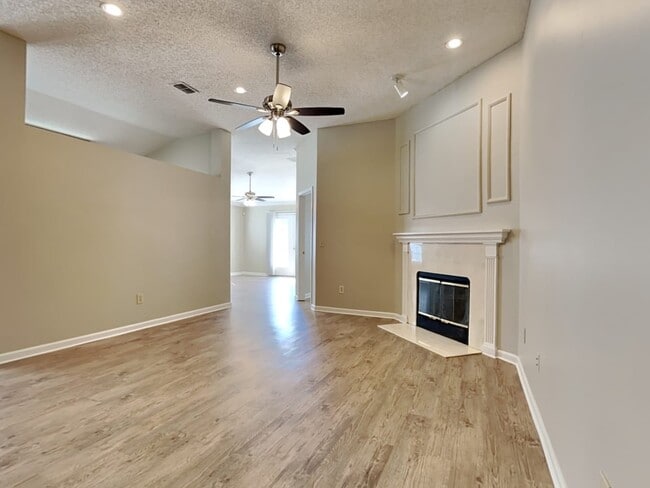 Building Photo - 4676 Mill Station Pl