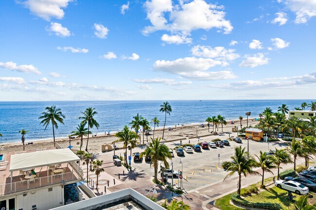 Foto del edificio - 3111 N Ocean Dr