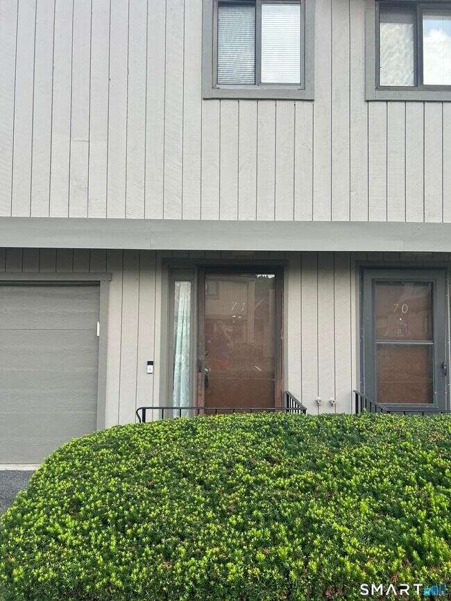 Building Photo - 71 Dorchester Ct