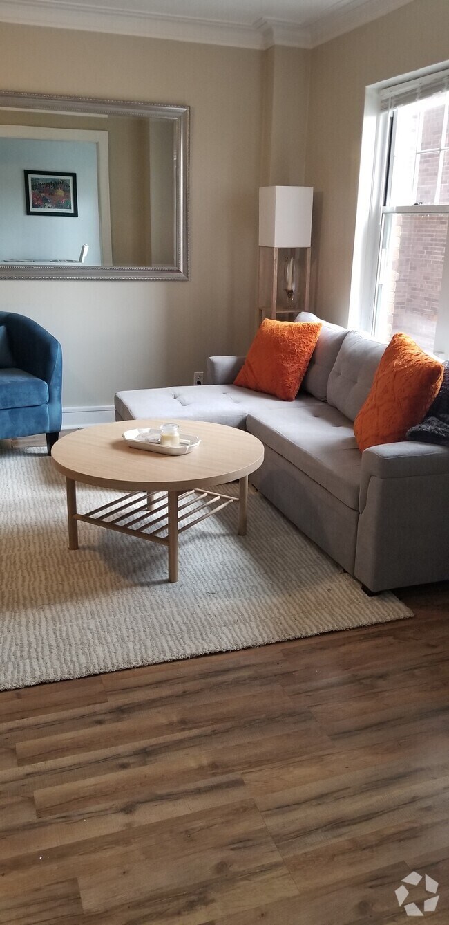 Yankee Hill Apartments for Rent Milwaukee, WI 351 Rentals