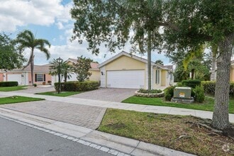 Building Photo - 10853 SW Elsinore Dr