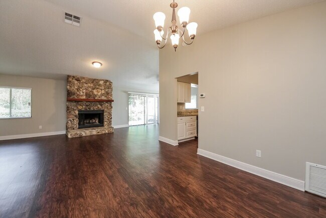 Building Photo - 312 Dublin Dr