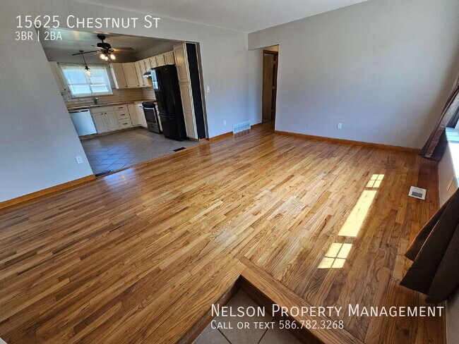Building Photo - 15625 Chestnut St