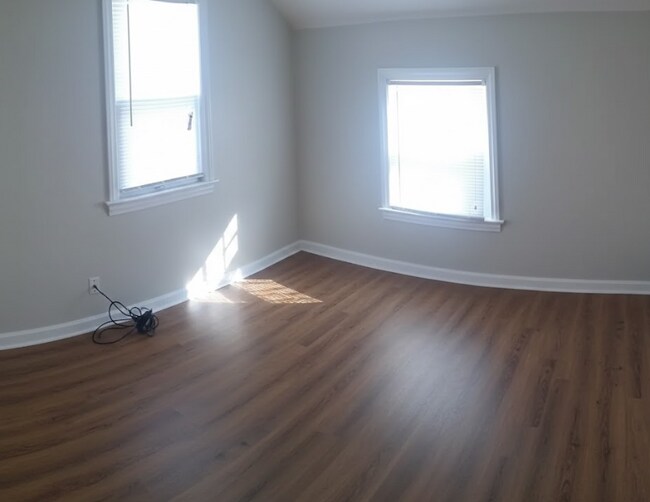 Foto del edificio - 5536 Dalewood Ave