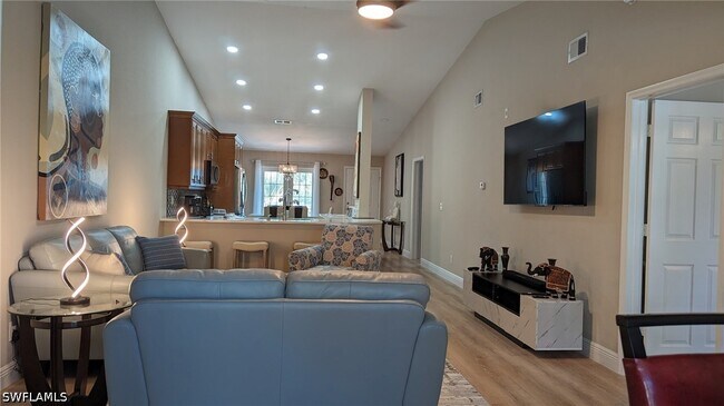 Foto del edificio - 853 Tanbark Dr
