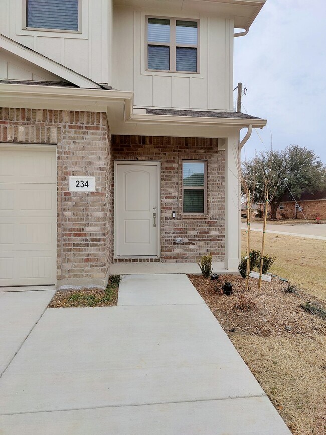 Building Photo - 234 Griffith Dr