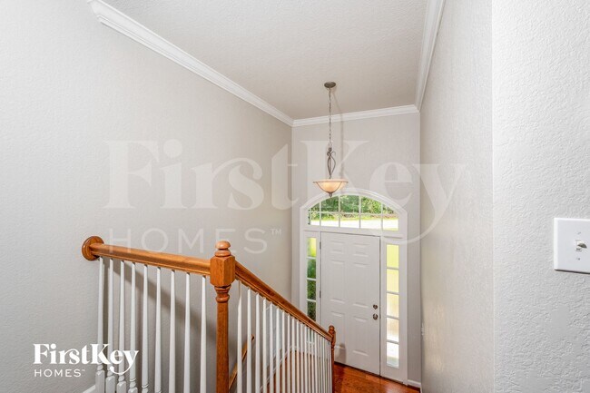 Building Photo - 29 Parkwood Dr