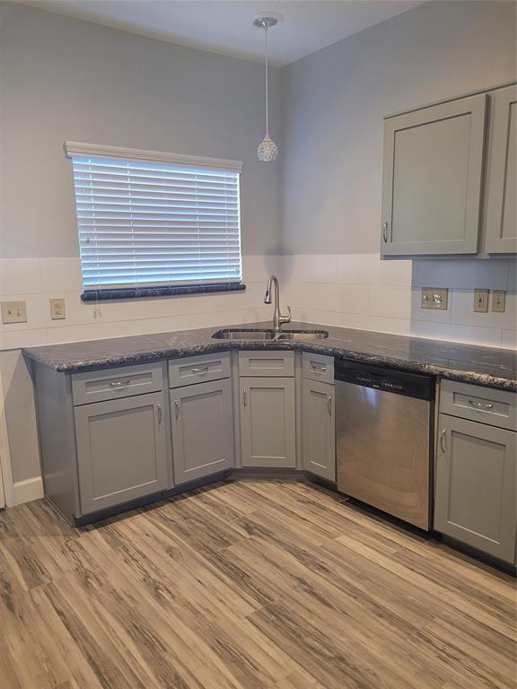 2249 Broadlawn Dr Unit 5, Houston, TX 77058 Condo for Rent in Houston, TX