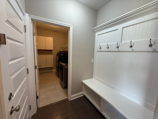 Foto del edificio - 4 Bedroom in South Huntsville