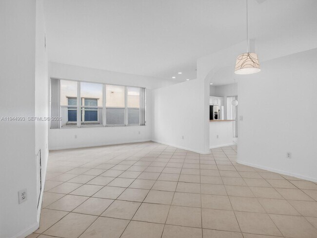 Foto del edificio - 15687 SW 53rd St